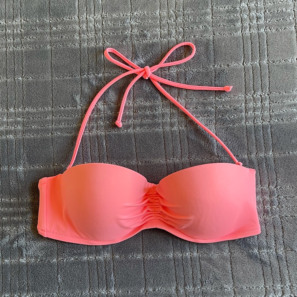 Victoria’s Secret Malta bikini top. Size 32c